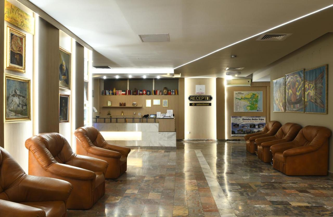 Hotel Select Tulcea Exterior photo