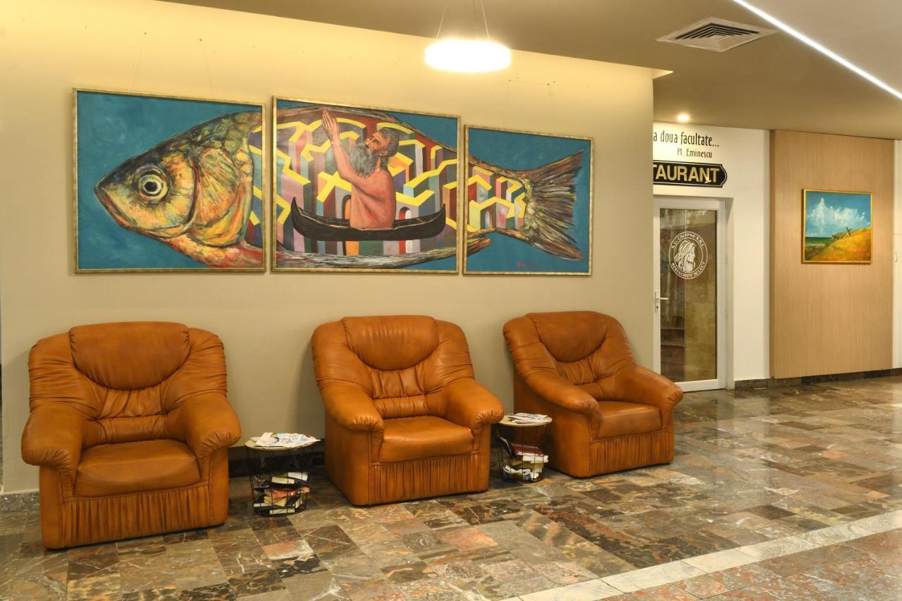 Hotel Select Tulcea Exterior photo