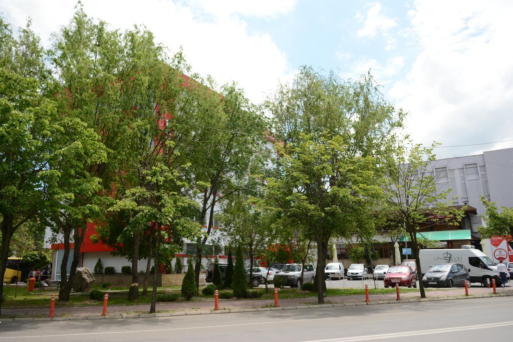 Hotel Select Tulcea Exterior photo