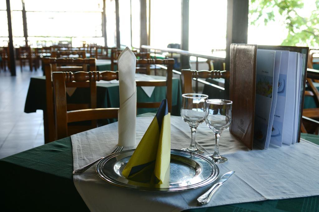 Hotel Select Tulcea Exterior photo