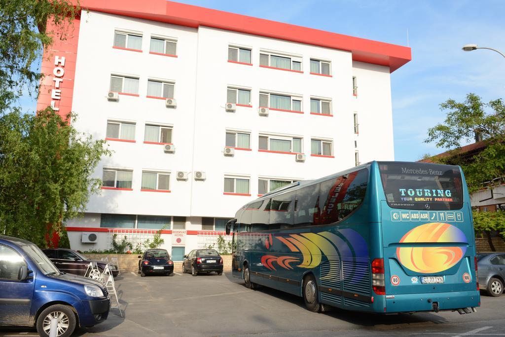 Hotel Select Tulcea Exterior photo